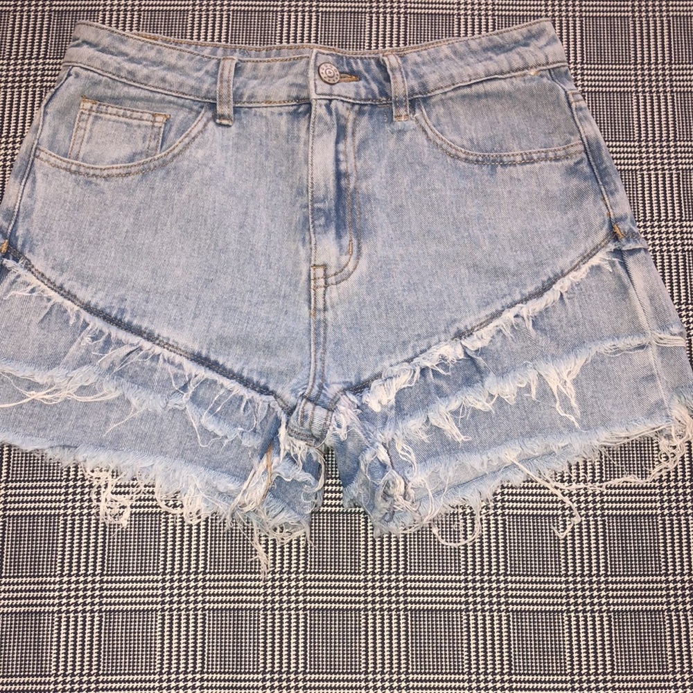 Light Blue Denim Frayed Hem Style Women’s Shorts